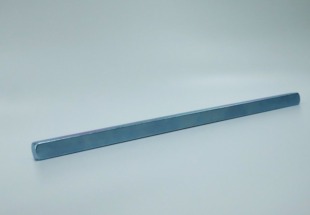 ШТОК 330ММ 15Х15 ДЛЯ ВЫНОСНОЙ РУКОЯТКИ ФРОНТАЛЬНОЙ УСТАНОВКИ НА SD630-1250