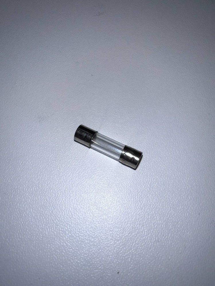 Предохранитель для выносного блока управления АВР фото