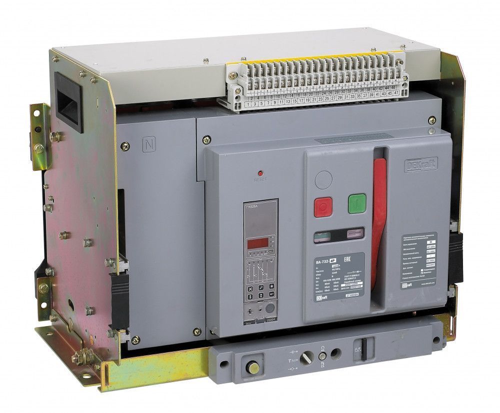 Воздушный авт. выключатель выкатной 4P 2000А 80кА расцепитель М ВА-732 фото