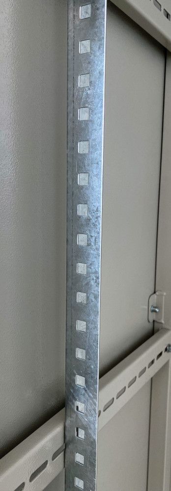 Профиль вертикальный 2000x36х36 ПВ-01 фото